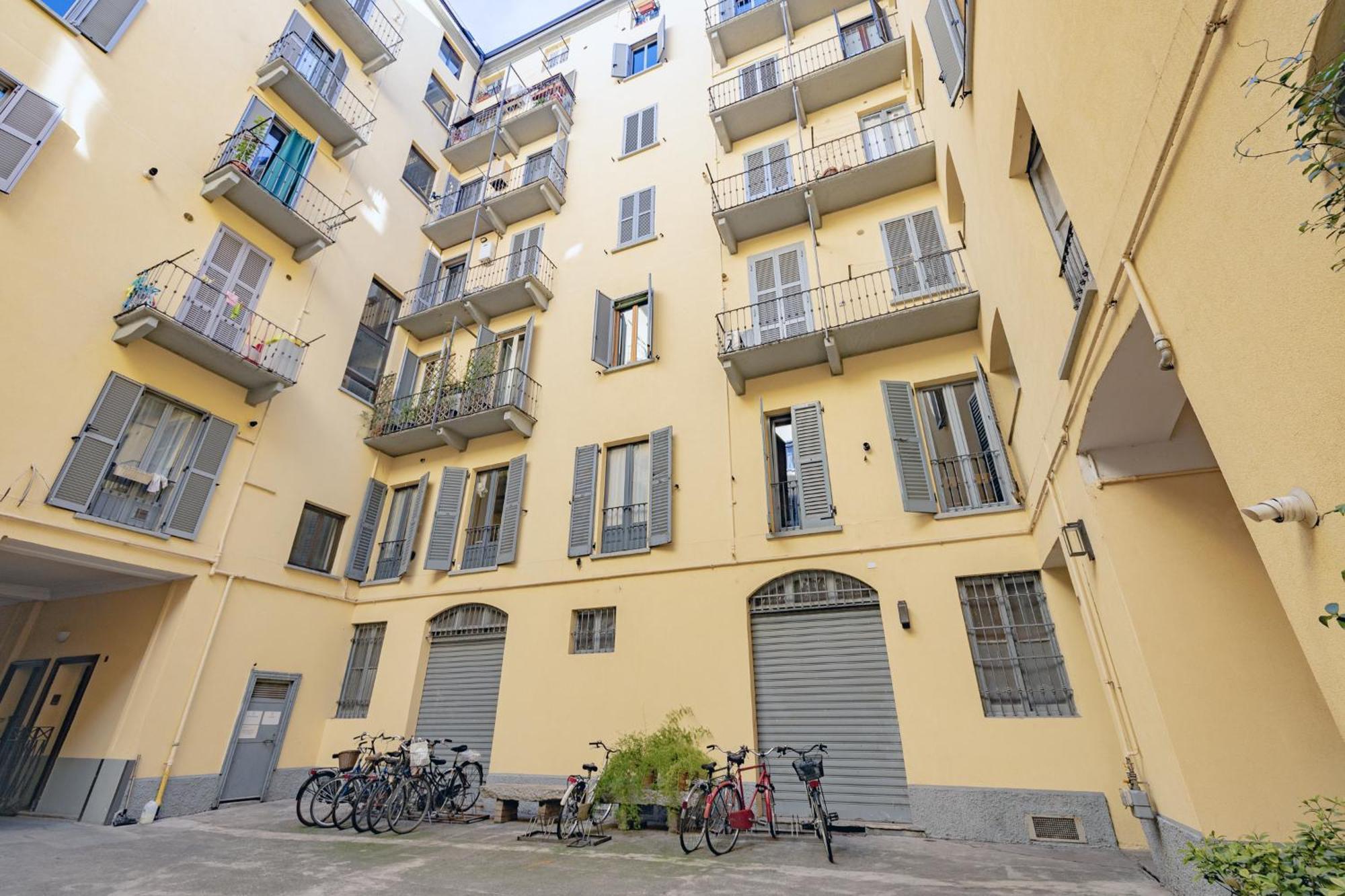 Vintage Gem - 8 Min Duomo Apartment Milan Exterior photo